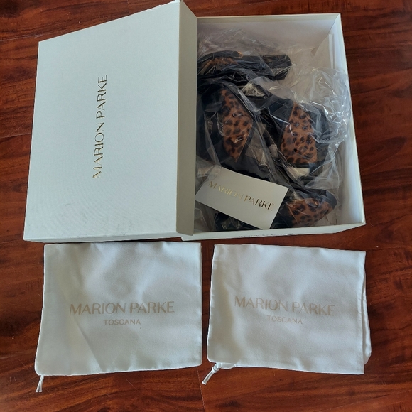 Marion Parke "Annie" Block Heels - Picture 5 of 9